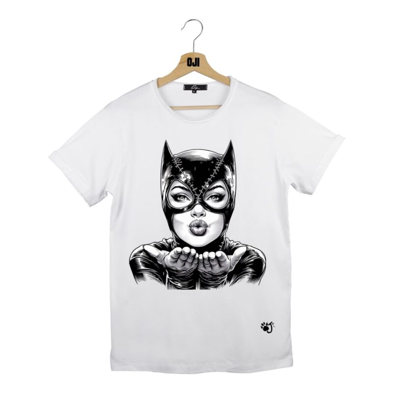 CATWOMAN